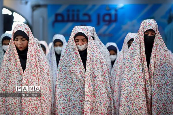 برگزاری نماز جماعت دانش‌آموزی طرح (نورچشم)