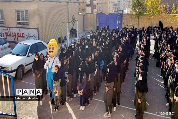 برگزاری طرح آموزش ایمنی مصرف‌کنندگان گاز طبیعی در دبیرستان مرضیه