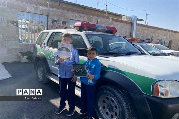 تقدیر از مدافعان امنیت در آباده