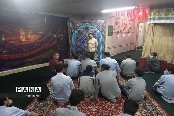 مراسم هفته وحدت در دبیرستان فرهنگ عرفان
