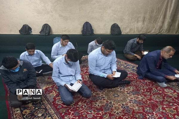 مراسم هفته وحدت در دبیرستان فرهنگ عرفان