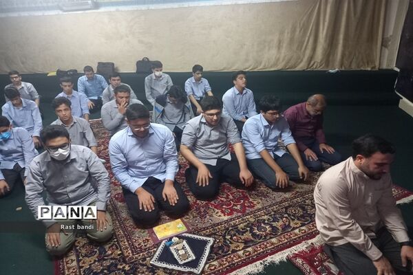 مراسم هفته وحدت در دبیرستان فرهنگ عرفان