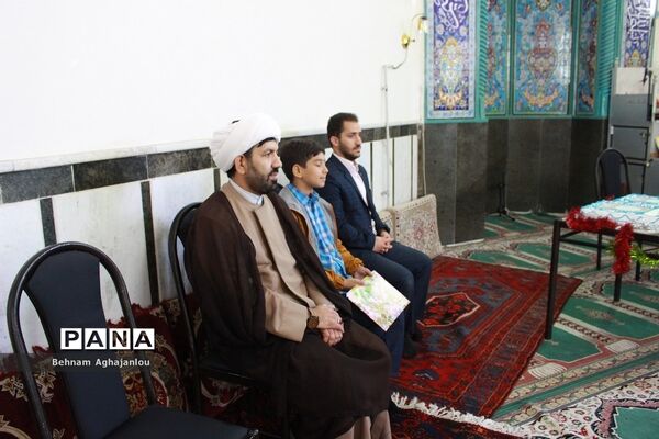 جشن آموزش قرآن مدرسه ابتدایی ادهمی ناحیه یک زنجان