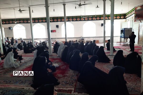 آیین برگزاری نماز جماعت دانش‌آموزی (طرح نور چشم) در ابرکوه