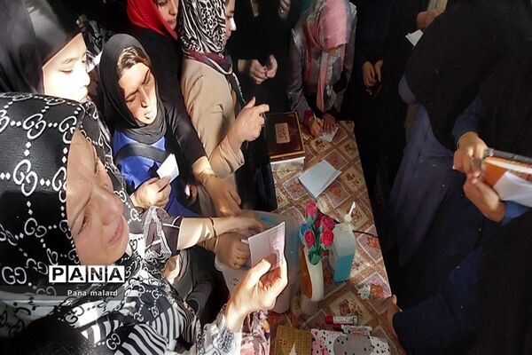 برگزاری انتخابات انجمن اولیا و مربیان دبیرستان عصمت صفادشت