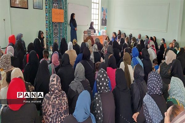 برگزاری انتخابات انجمن اولیا و مربیان دبیرستان عصمت صفادشت