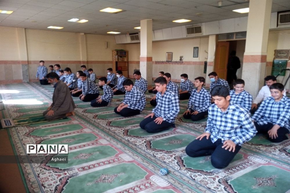 اجرای طرح نور چشم در مدارس منطقه ۱۳ شهر تهران