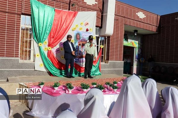 برگزاری آیین حافظ خوانی در مدارس آباده