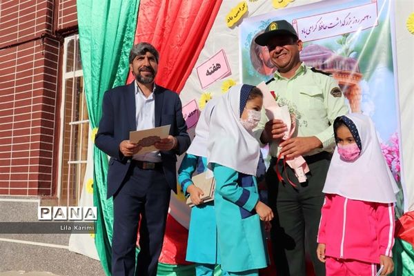 برگزاری آیین حافظ خوانی در مدارس آباده