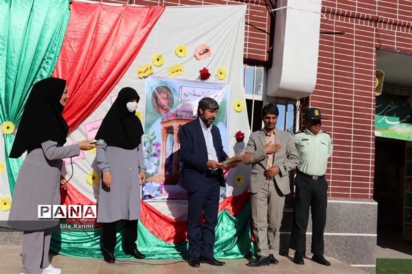 برگزاری آیین حافظ خوانی در مدارس آباده