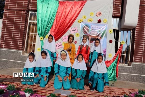 برگزاری آیین حافظ خوانی در مدارس آباده