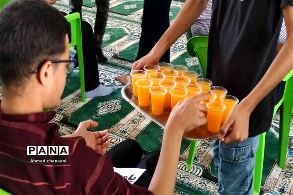 آیین گرامیداشت هفته وحدت در مدارس شهرستان کارون