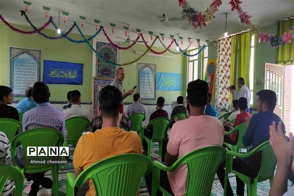 آیین گرامیداشت هفته وحدت در مدارس شهرستان کارون