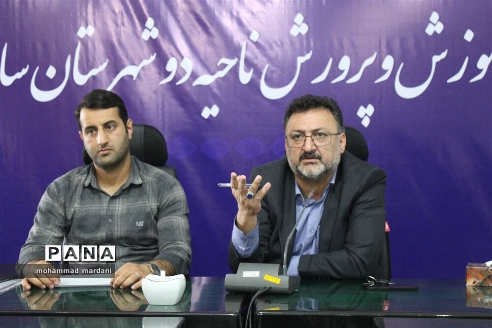 منش شهدا  الگوی تعالی دانش‌آموزان در مدارس باشد
