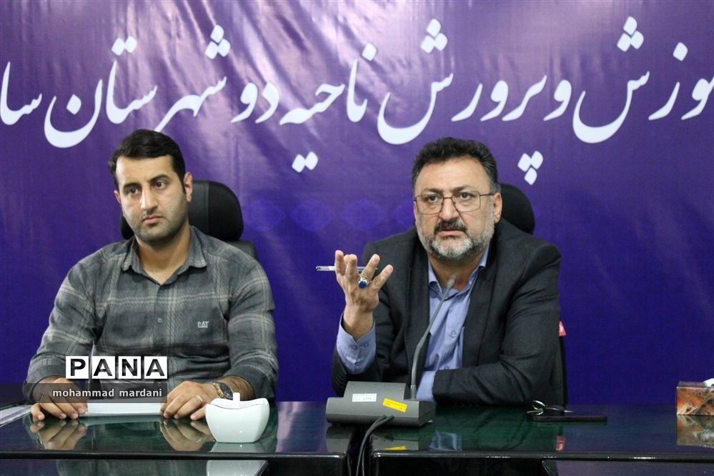 منش شهدا  الگوی تعالی دانش‌آموزان در مدارس باشد