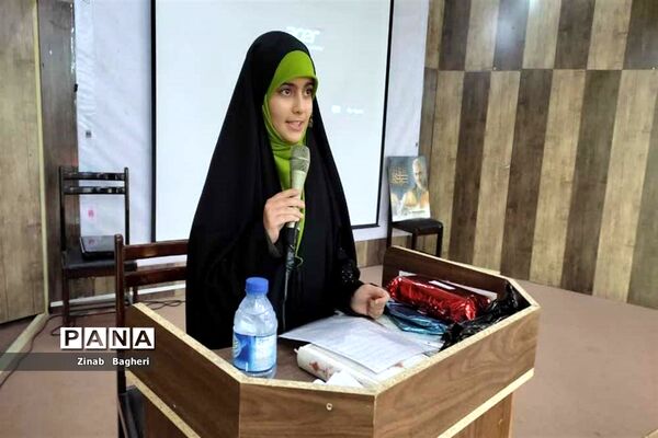 آیین اختتامیه برنامه‌های تابستانه  کانون‌های فرهنگی تربیتی آباده