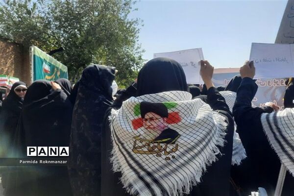 حضور پرشور بانوان شیرازی در همایش بانوان فاطمی
