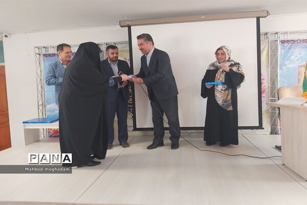 برگزاری جلسه انجمن اولیا مربیان دبیرستان شهیده معصومه قزوینی منطقه ۱۳