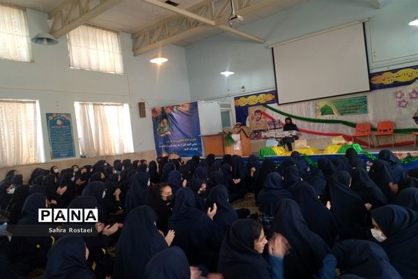 برگزاری جشن میلاد رسول اکرم(ص) و امام جعفر صادق(ع) درمدرسه شاهد فیض