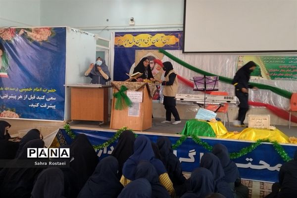 برگزاری جشن میلاد رسول اکرم(ص) و امام جعفر صادق(ع) درمدرسه شاهد فیض