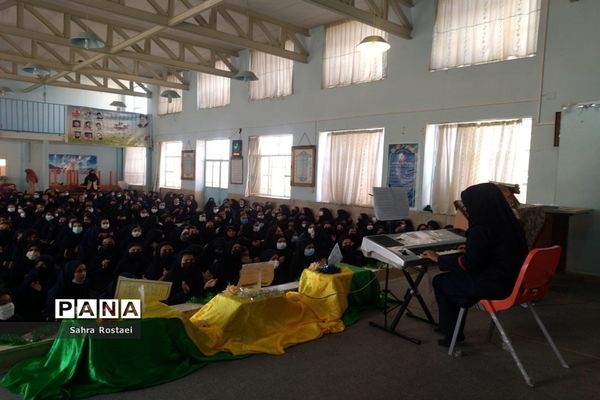 برگزاری جشن میلاد رسول اکرم(ص) و امام جعفر صادق(ع) درمدرسه شاهد فیض