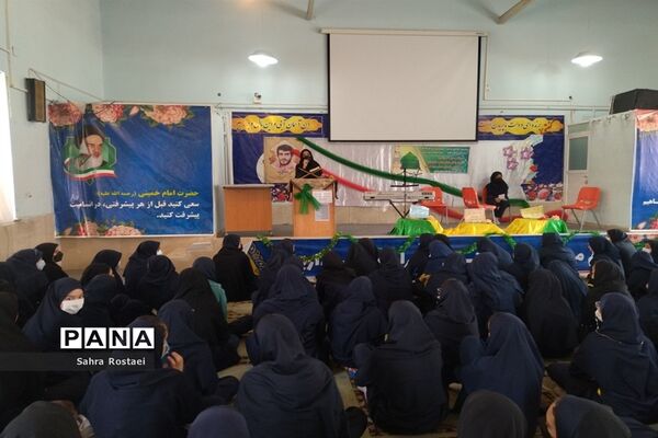 برگزاری جشن میلاد رسول اکرم(ص) و امام جعفر صادق(ع) درمدرسه شاهد فیض