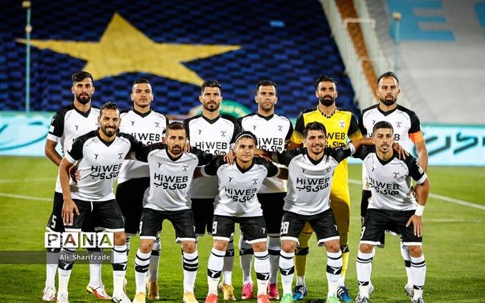 هوادار از قعر جدول جدا شد