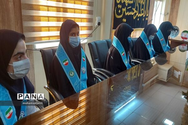 تقدیر از حافظان امنیت کلانتری ۱۳ آزادگان اهواز