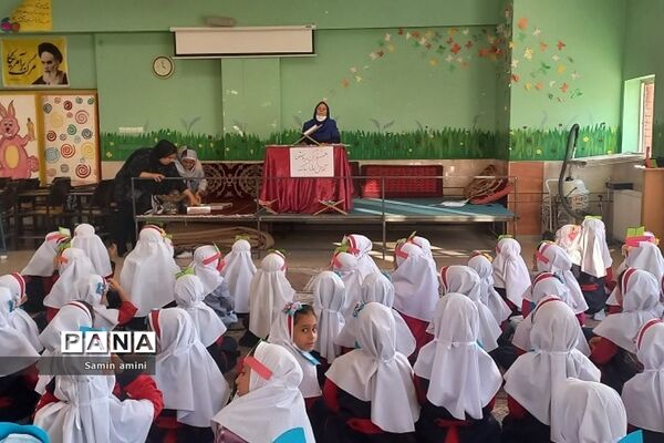 برگزاری جشن قرآن در دبستان حضرت زینب(س) رودهن