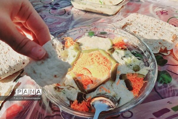 جشنواره غذای سالم و نمایشگاه دست‌سازه‌های ورزشی به‌مناسبت هفته تربیت‌بدنی در بهارستان‌ دو