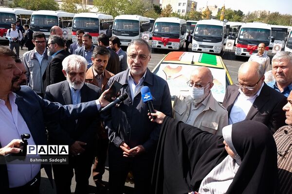 آیین تحویل دو‌ هزارمین تاکسی جایگزین و 200 دستگاه اتوبوس در طرح نوسازی ناوگان فرسوده