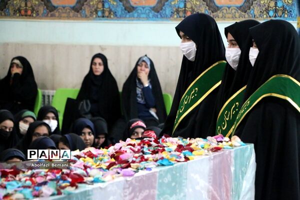 استقبال از شهید گمنام در دبیرستان شاهد رضویه قم