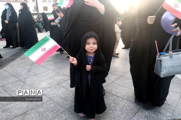 جشن بزرگ میلاد پیامبر مهربانی با نقش‌آفرینی بانوان محجبه و انقلابی مشهد مقدس