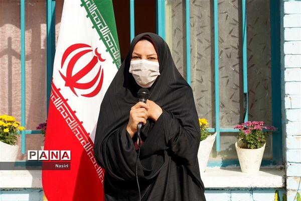 مراسم هفته پیوند اولیا و مربیان در مدرسه مکتبی ناحیه 4 اصفهان