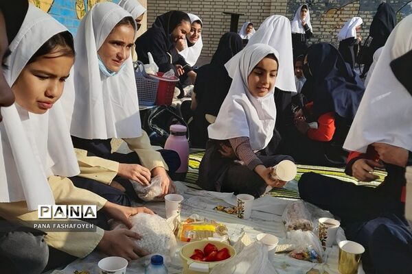 طرح صبحانه سالم در دبستان میعاد فشافویه