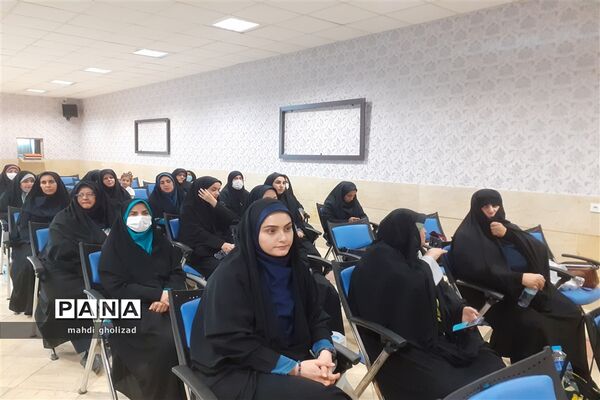 برگزاری همایش  هفته وحدت شورای اداری آموزش و پرورش منطقه 16