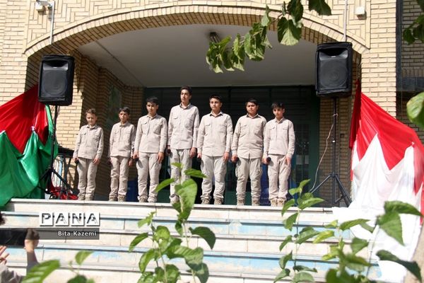 کمک‌های مومنانه برای دانش‌آموزان بی‌بضاعت ناحیه یک شهرری