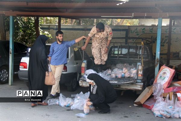 کمک‌های مومنانه برای دانش‌آموزان بی‌بضاعت ناحیه یک شهرری