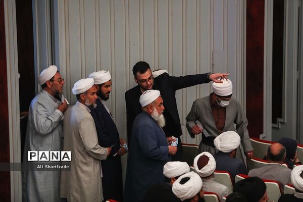 آیین اختتامیه نخستین کنگره ملی شعر وحدت اسلامی