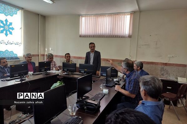 برگزاری نشست تخصصی‌ کنکور سراسری ویژه والدین در رودهن