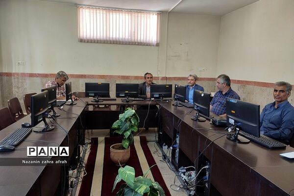 برگزاری نشست تخصصی‌ کنکور سراسری ویژه والدین در رودهن