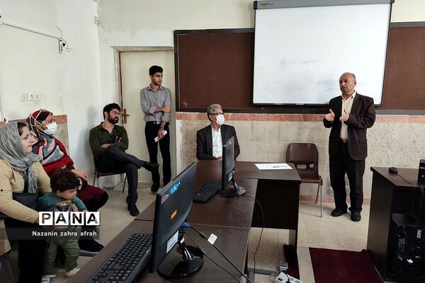 برگزاری نشست تخصصی‌ کنکور سراسری ویژه والدین در رودهن