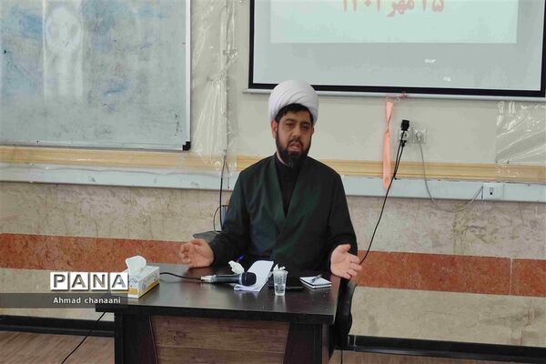 نشست هم اندیشی جهاد تبیین معاونان و مربیان پرورشی مدارس شهرستان کارون