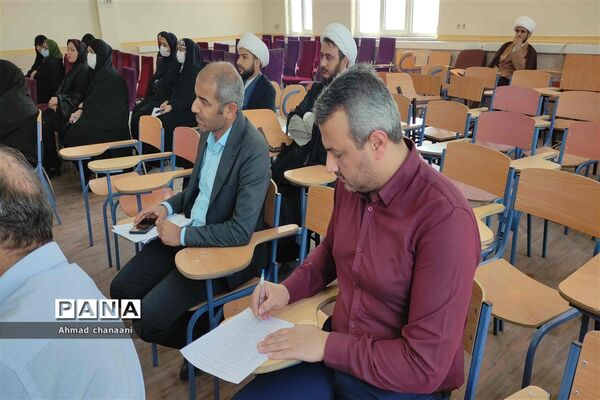 نشست هم اندیشی جهاد تبیین معاونان و مربیان پرورشی مدارس شهرستان کارون