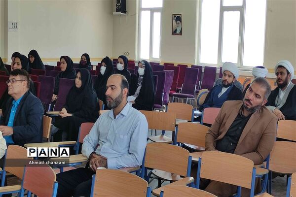 نشست هم اندیشی جهاد تبیین معاونان و مربیان پرورشی مدارس شهرستان کارون