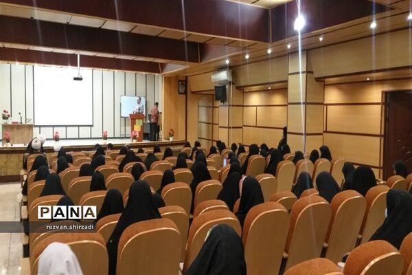 اولین همایش مدیران و مبلغان طرح امین مدارس منطقه 4