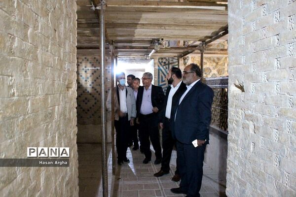بازدید مدیران سازمان دانش‌آموزی استان‌ها از گنبد سلطانیه و حسینیه اعظم زنجان