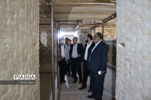 بازدید مدیران سازمان دانش‌آموزی استان‌ها از گنبد سلطانیه و حسینیه اعظم زنجان