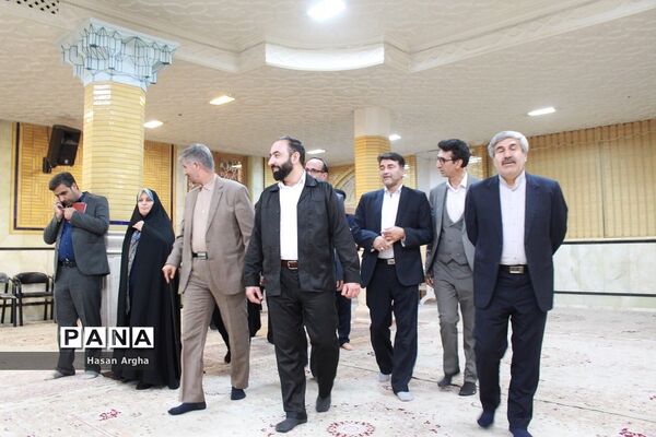 بازدید مدیران سازمان دانش‌آموزی استان‌ها از گنبد سلطانیه و حسینیه اعظم زنجان