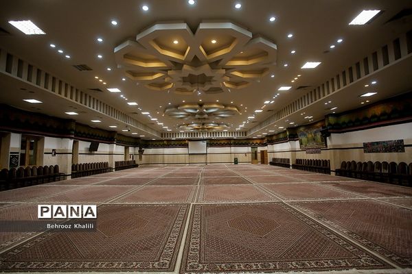 بازدید مدیران سازمان دانش‌آموزی استان‌ها از حسینیه اعظم زنجان